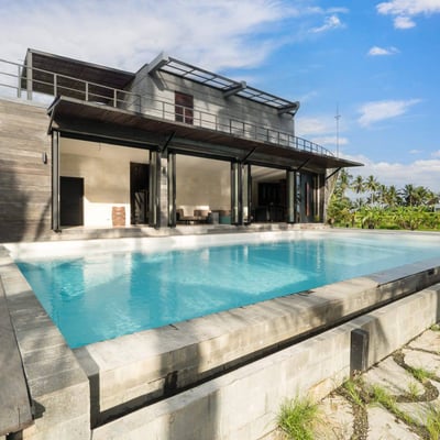 Vermietung einer luxuriösen Designer-Villa mit Blick auf die Reisfelder, Tegallalang, Bali, Indonesien